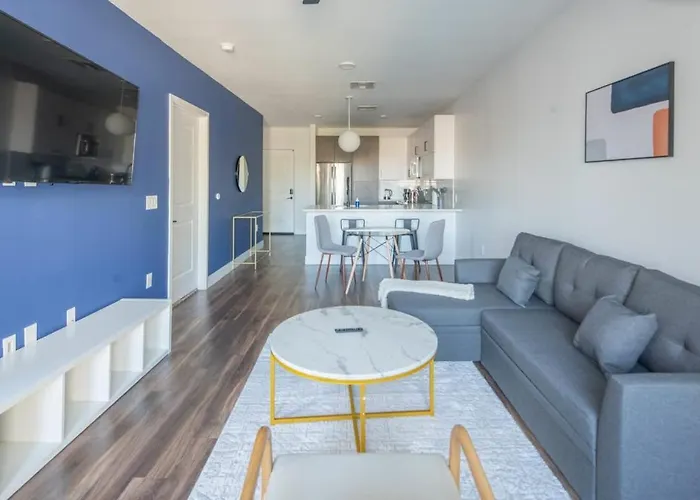 Spotless 1bd - Pool, Gym, Parking, W-d - Sleeps 4