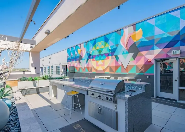 Spotless 1bd - Pool, Gym, Parking, W-d - Sleeps 4 Apartamento *
